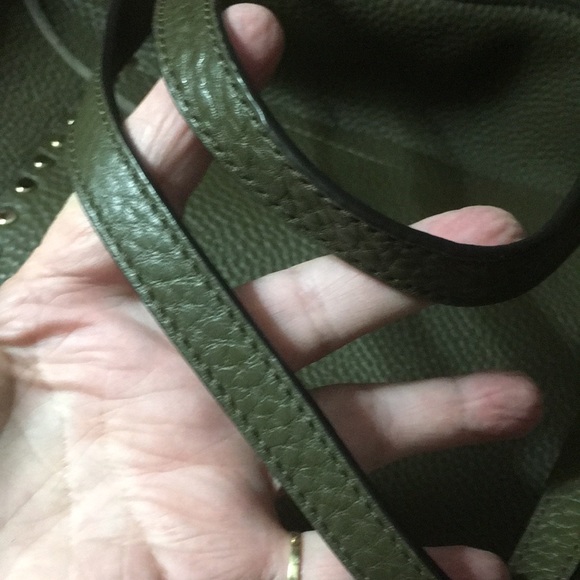 Leather shoulder bag - Picture 6 of 7